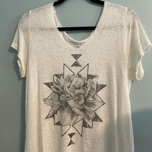 Aeropostale graphic tee, size small
